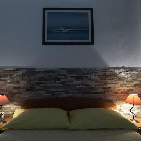 Apartments Ivana Postira Extérieur photo