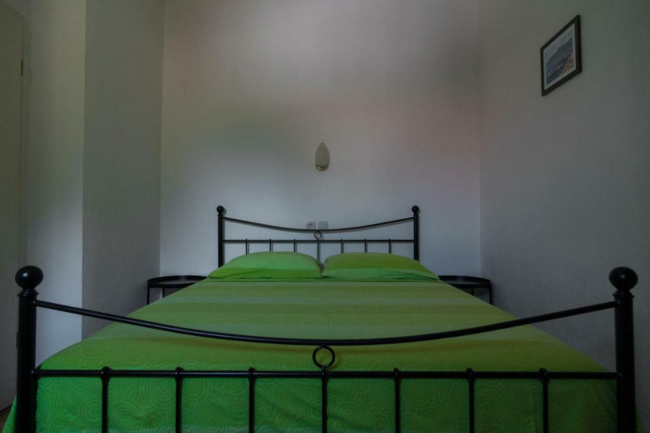 Apartments Ivana Postira Extérieur photo