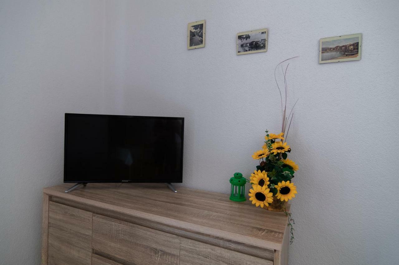 Apartments Ivana Postira Extérieur photo